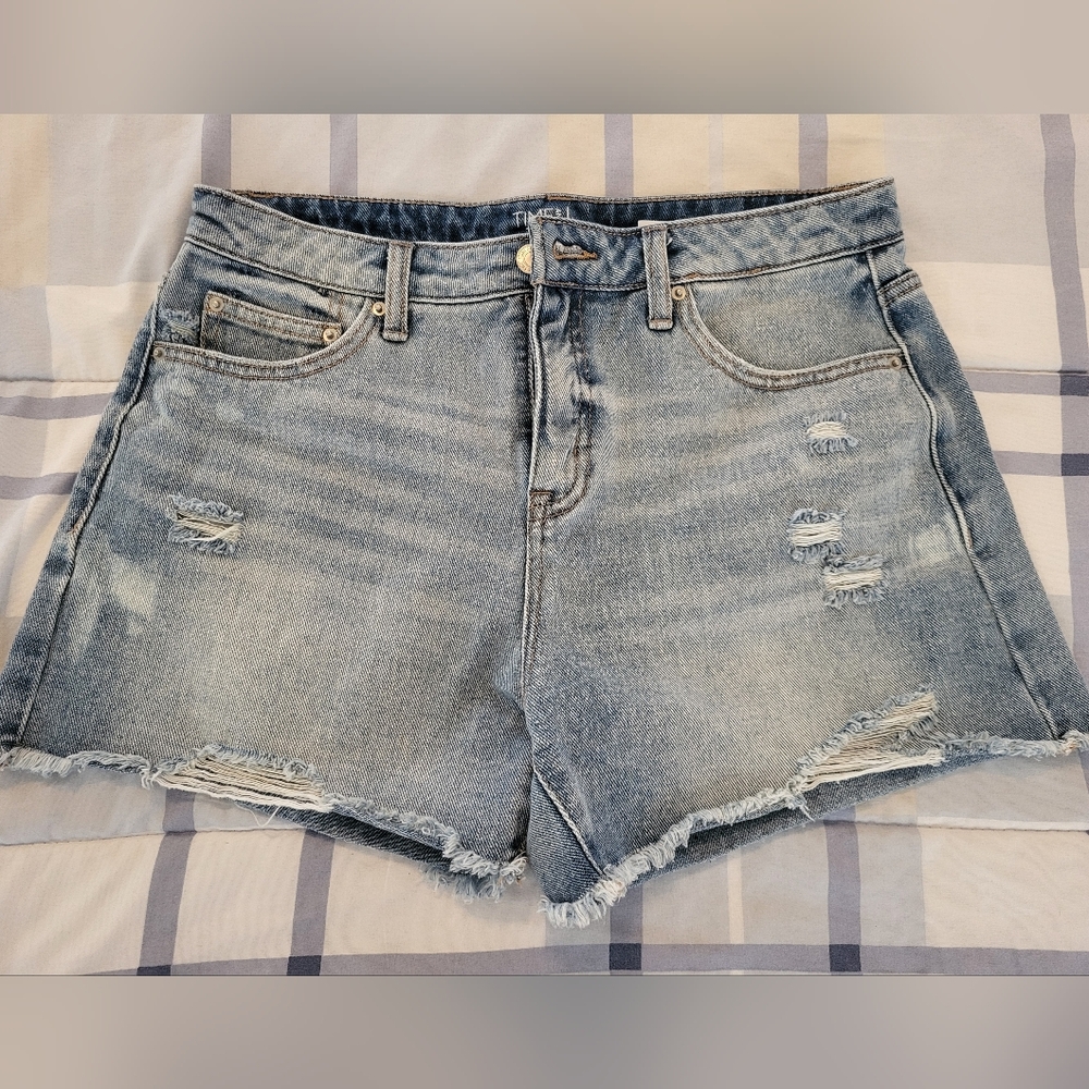 High-rise shorts